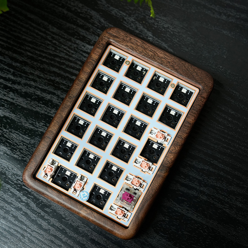 Беспроводная механическая клав – обзор и цена Mechanical Numpad Hot Swap Rgb Wireless